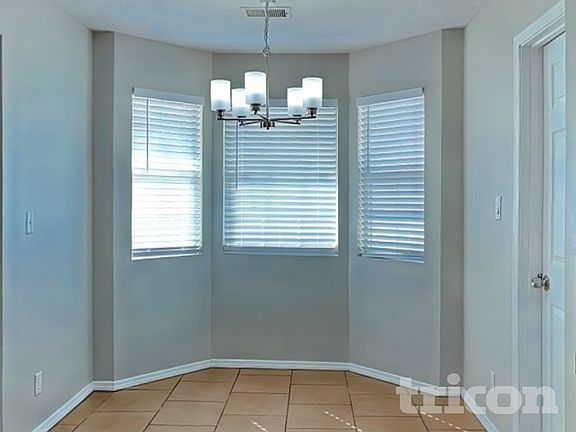 4th image of 3076 N Cascades Trl SE