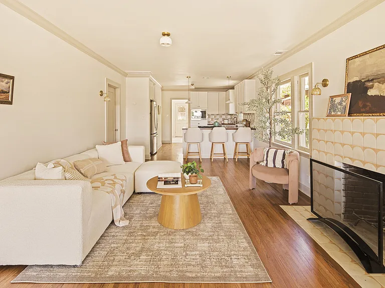 365 W Sierra Madre Blvd — Photo 12