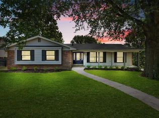 51 Sennawood Dr, Fenton, MO