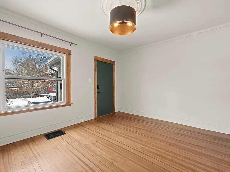 2306 N Franklin St — Photo 7