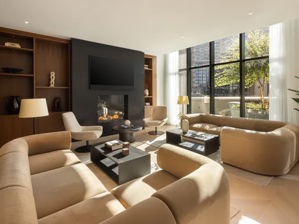 567 Fulton Street image 17 of 25