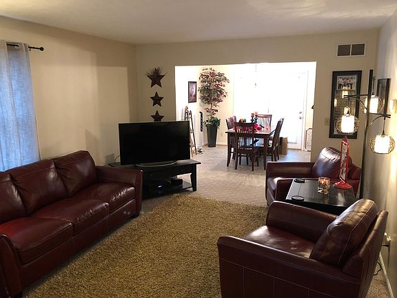 4th image of 785 Calderwood Ct APT A
