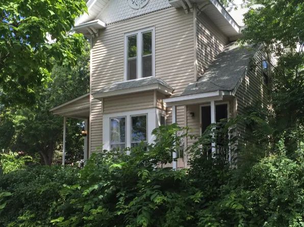 681 Summer St NE Floor 2, Minneapolis, MN 55413