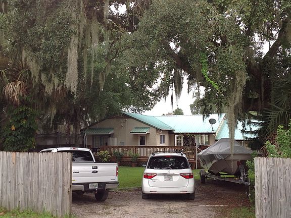 2nd image of 711 Magnolia St