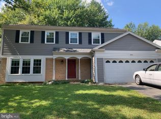 7606 Paloma Ct, Springfield, VA 22153