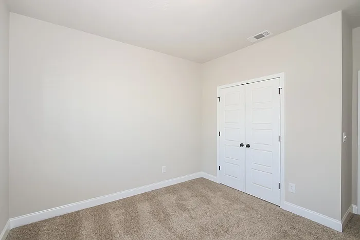 220 Pebble Ln — Photo 8