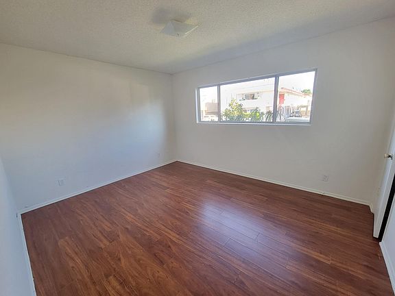 4th image of 3111 S Canfield Ave APT 1