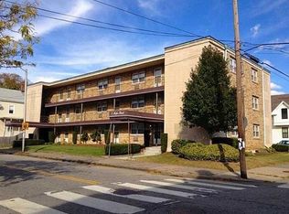 77 Hope St APT 1, Providence, RI 02906