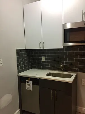 Rented by BRICK & GALO REALTY CORP | media 7