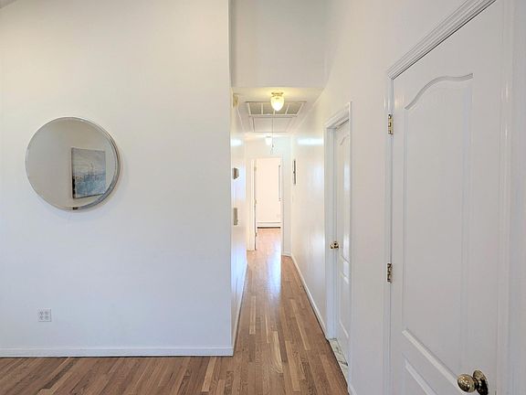 5th image of 535 Minnieford Ave #Penthouse