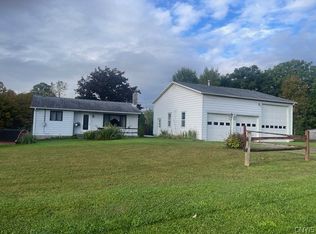 205 Oswego River Rd, Phoenix, NY 13135