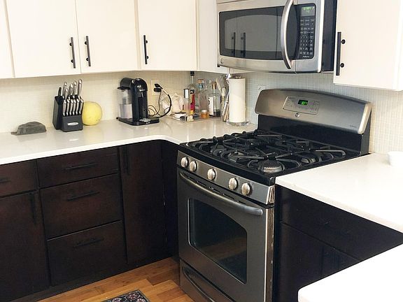 5th image of 101 Old Harbor St #1