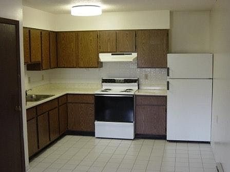 2nd image of 9 Dorothy Drive # Fl Ground