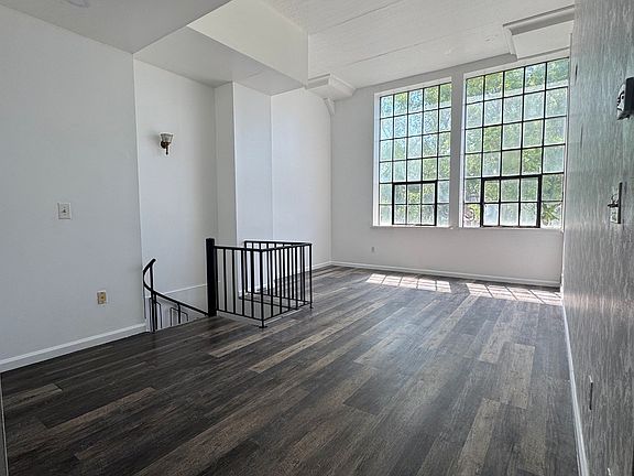 3rd image of 507 Grand Ave #6a3ff879c
