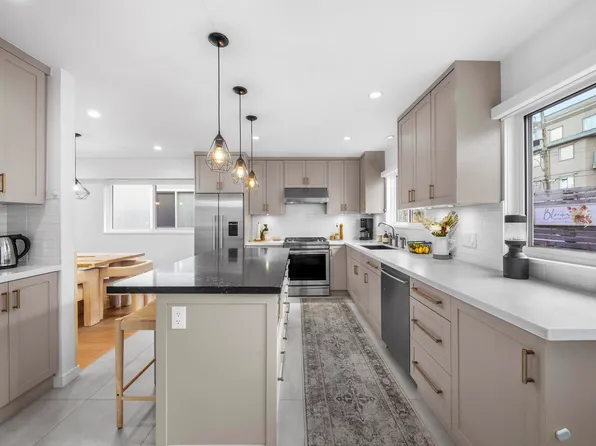 4921 Chester St, Vancouver, BC V5W 3A7
