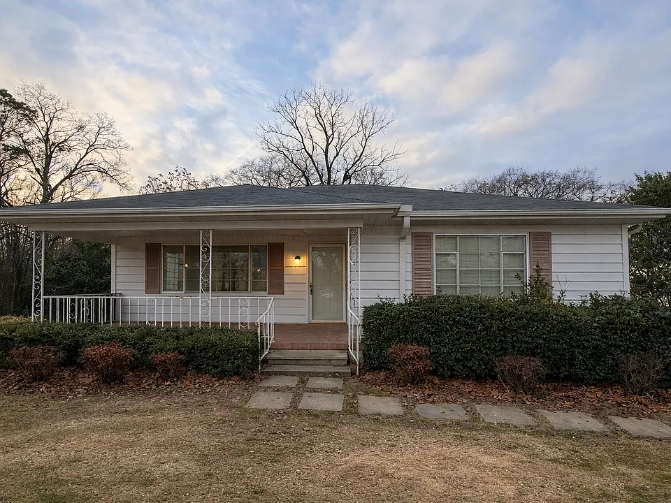 1960 Mountain Dr