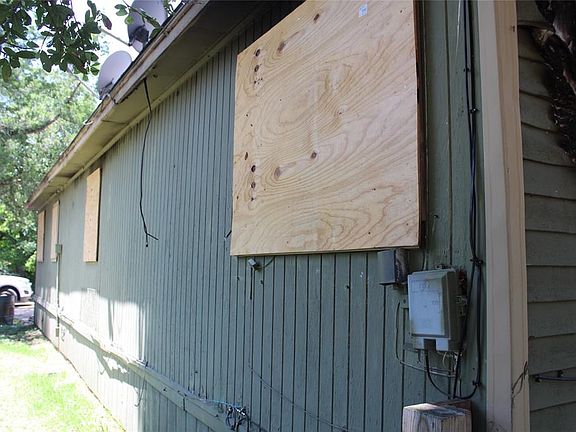 4th image of 4847 Bartlett Ave