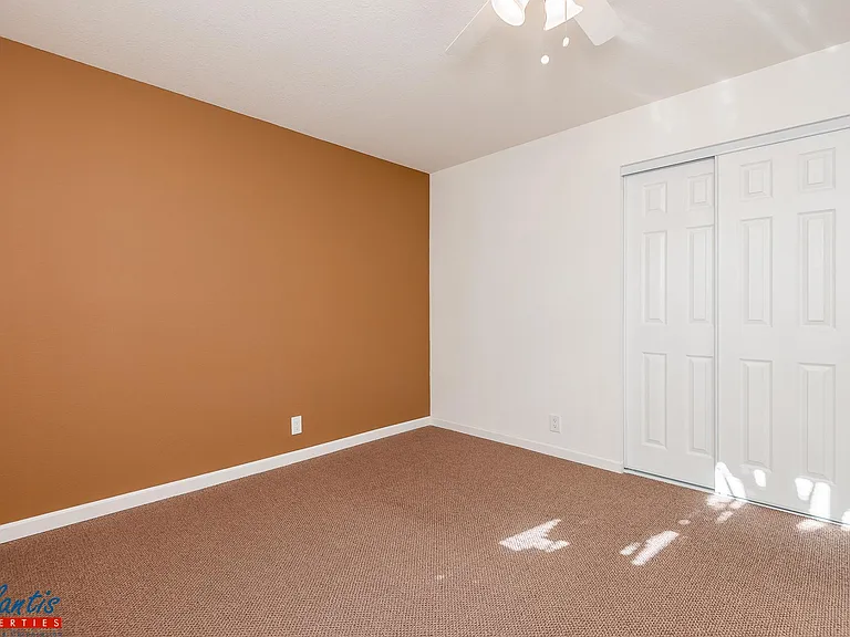 365 W Weddell Dr #A — Photo 4