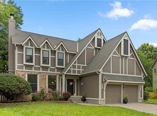 8934 W 132nd Pl, Overland Park, KS 66213