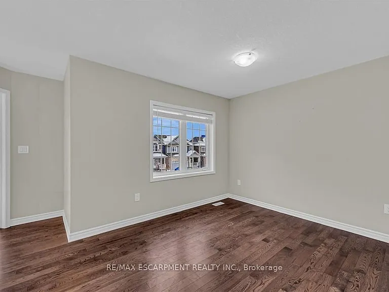 75 Forest Ridge Ave — Photo 29