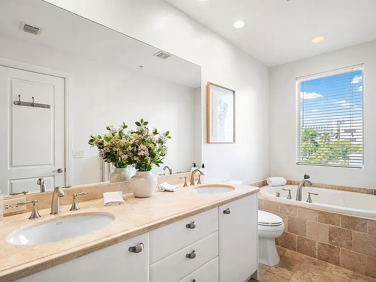 514 N Birch Rd — Photo 40
