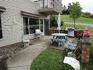 3rd image of 31 Seneca Dr #31