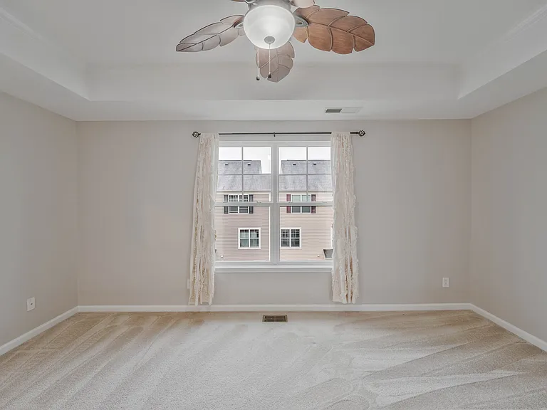 25218 Briargate Ter — Photo 23