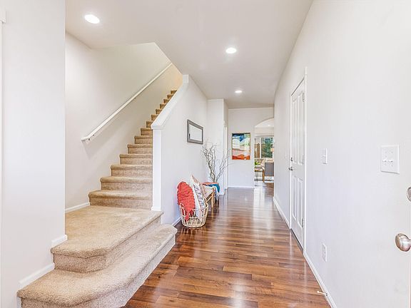 3rd image of 10520 191st St E