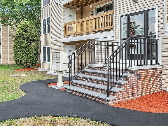 3rd image of 30 Randolph Dr #30