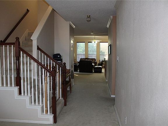 4th image of 206 Lairds Dr