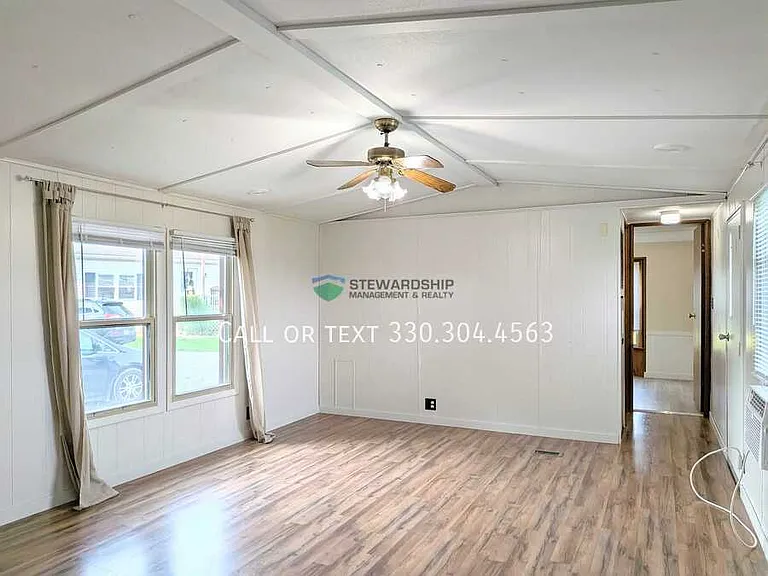 7374 Peabody Kent Rd — Photo 4