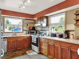 123 W 12th Ave APT B, Anchorage, AK 99501