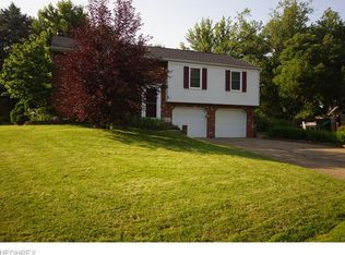 8085 Fox Run Ave NW, North Canton, OH