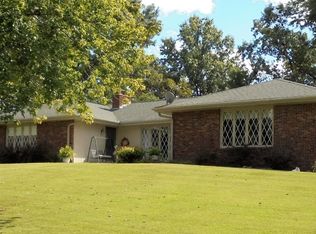 918 E Hawthorne Ave, Chillicothe, MO 64601