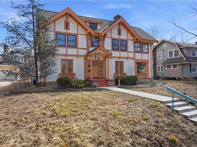 6117 Walnut St, Kansas City, MO, 64113