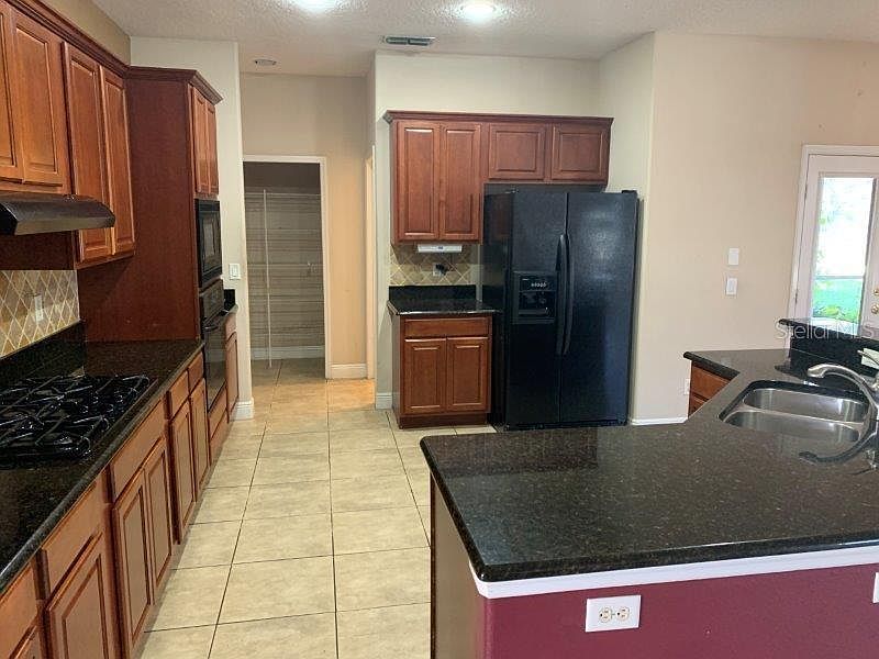 2nd image of 2395 Riverdale Ct