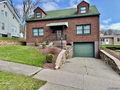 911 Park Ave, Windber, PA, 15963