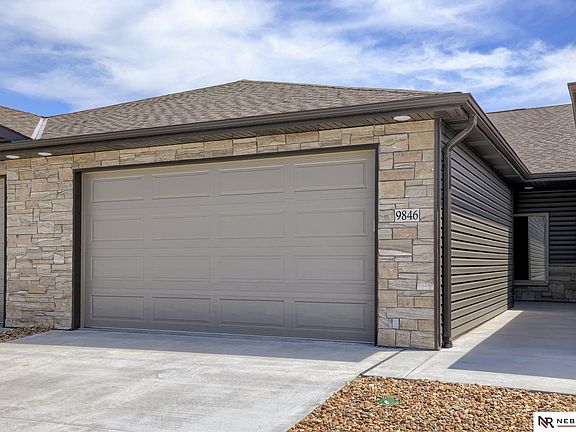3rd image of 2853 Sheila Ln