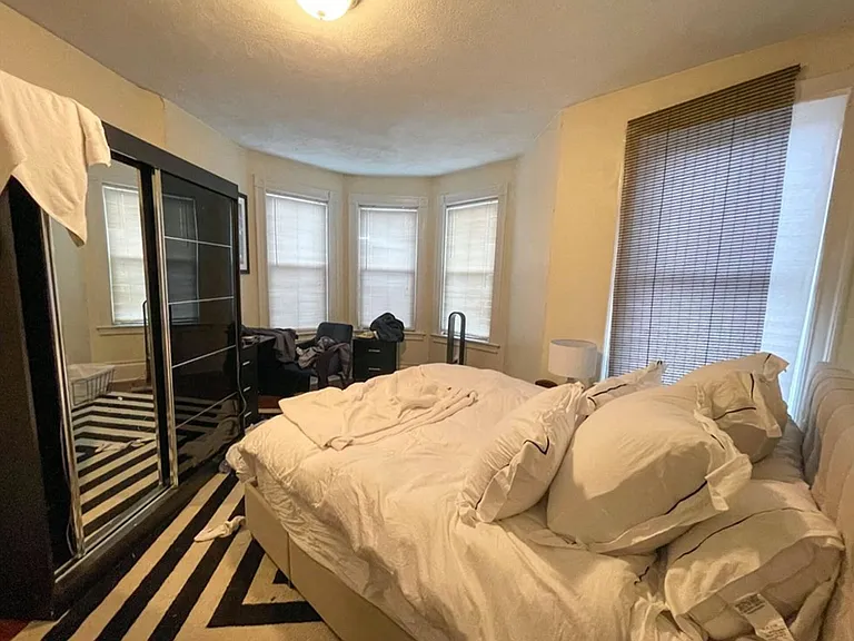 31 Parker Hill Ave #1A — Photo 3