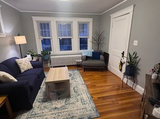 35 Mendelssohn St #2, Roslindale, MA 02131