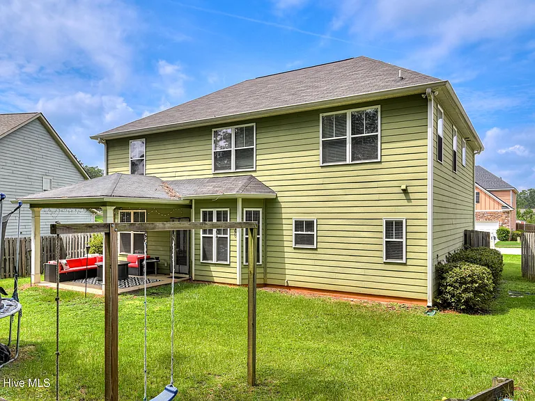 305 Brentford Ave — Photo 6