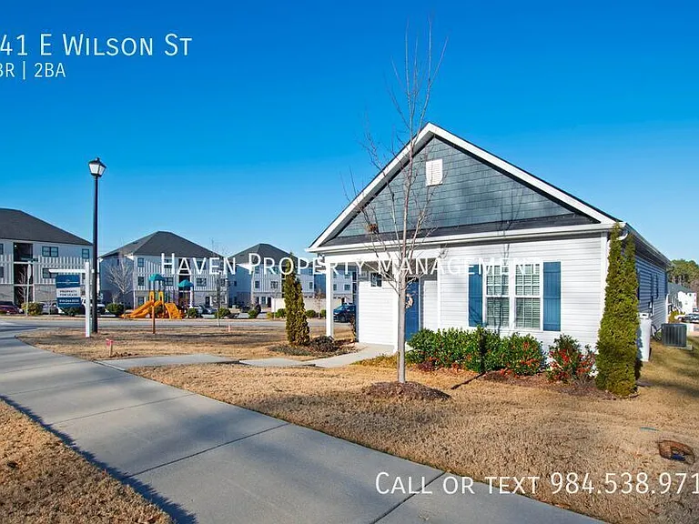 141 E Wilson St — Photo 23