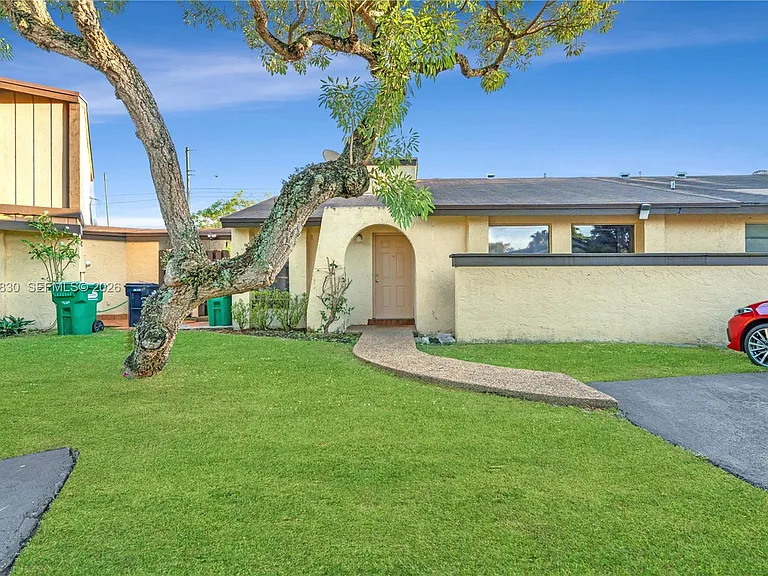 12704 SW 71st Ter — Photo 6