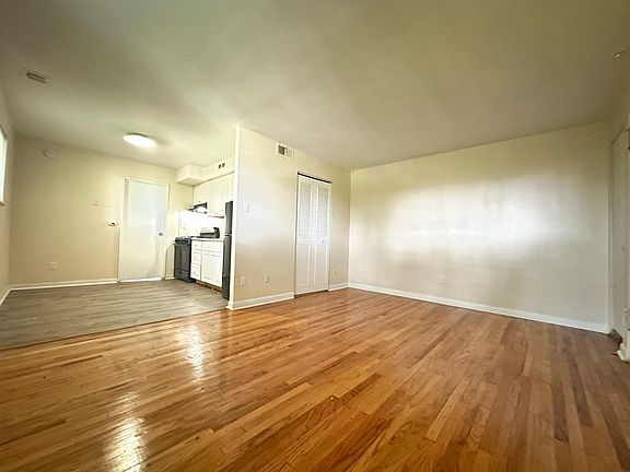 2nd image of 7110 Oxford Ave #62