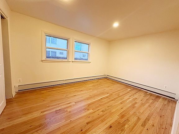 2nd image of 148 Bay 50 St #1