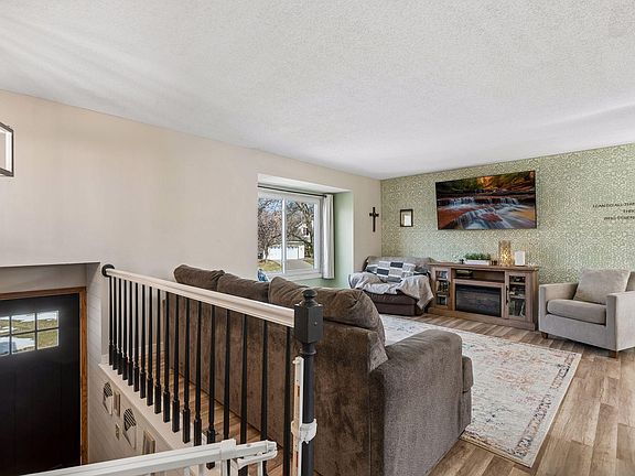 5th image of 8584 Pinehurst Alcove