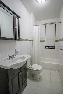 Rented by Bohemia Realty Group | media 7