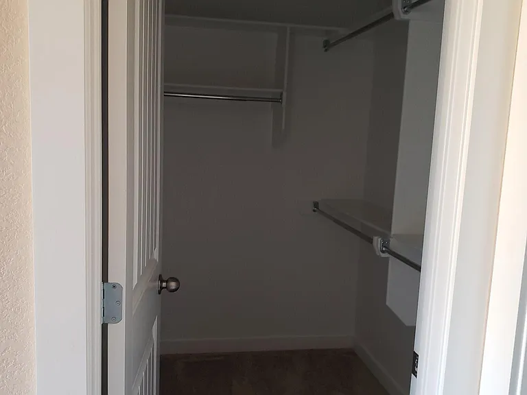 433 Red Robin St #433 — Photo 8