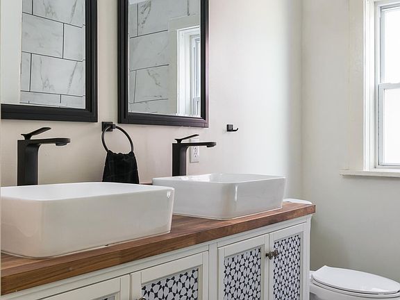Dual vanities with storage
