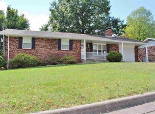 805 S Parkview Dr, Perryville, MO 63775